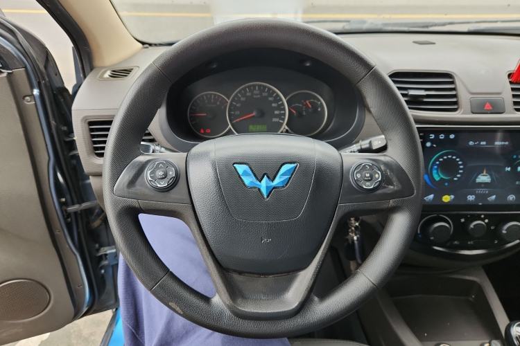 Used Wuling Hongguang 2014 1.5L Base Version Steering Wheel