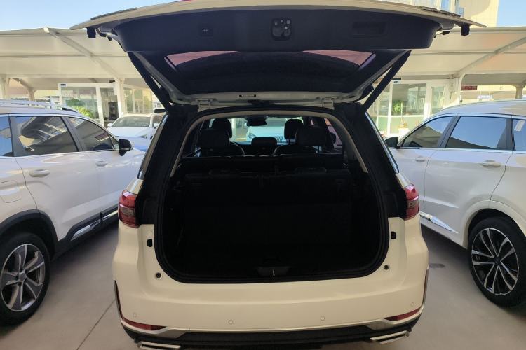 Used CHANGAN CS95 2019 2.0T Two-Wheel-Drive Luxury Version
