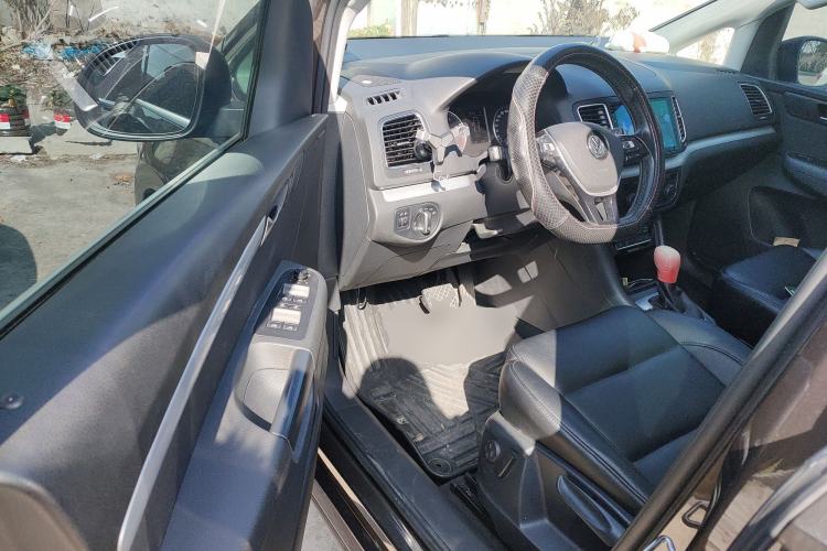 Used Volkswagen Sharan 2018 380TSI Comfort Edition 7-Seater
