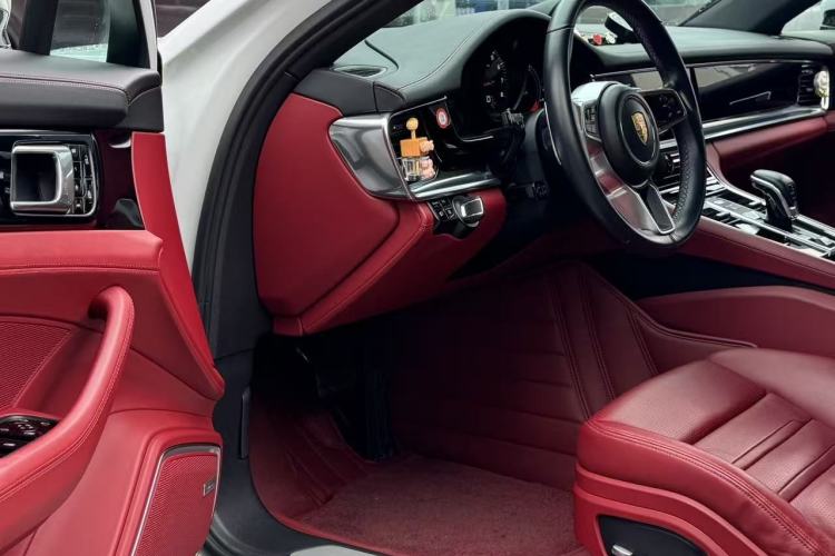 Used Porsche Panamera 2019 Panamera 2.9T Interior 5