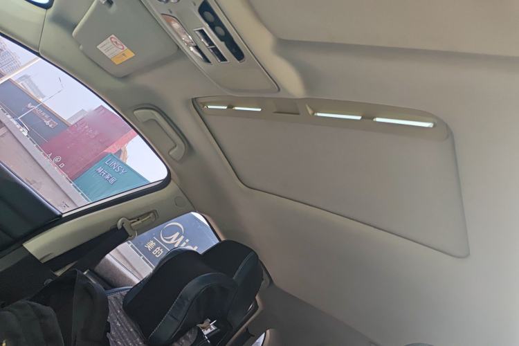 Used Haval H2 2017 Red-Label 1.5T Automatic Two-Wheel Drive Elite Model Headliner