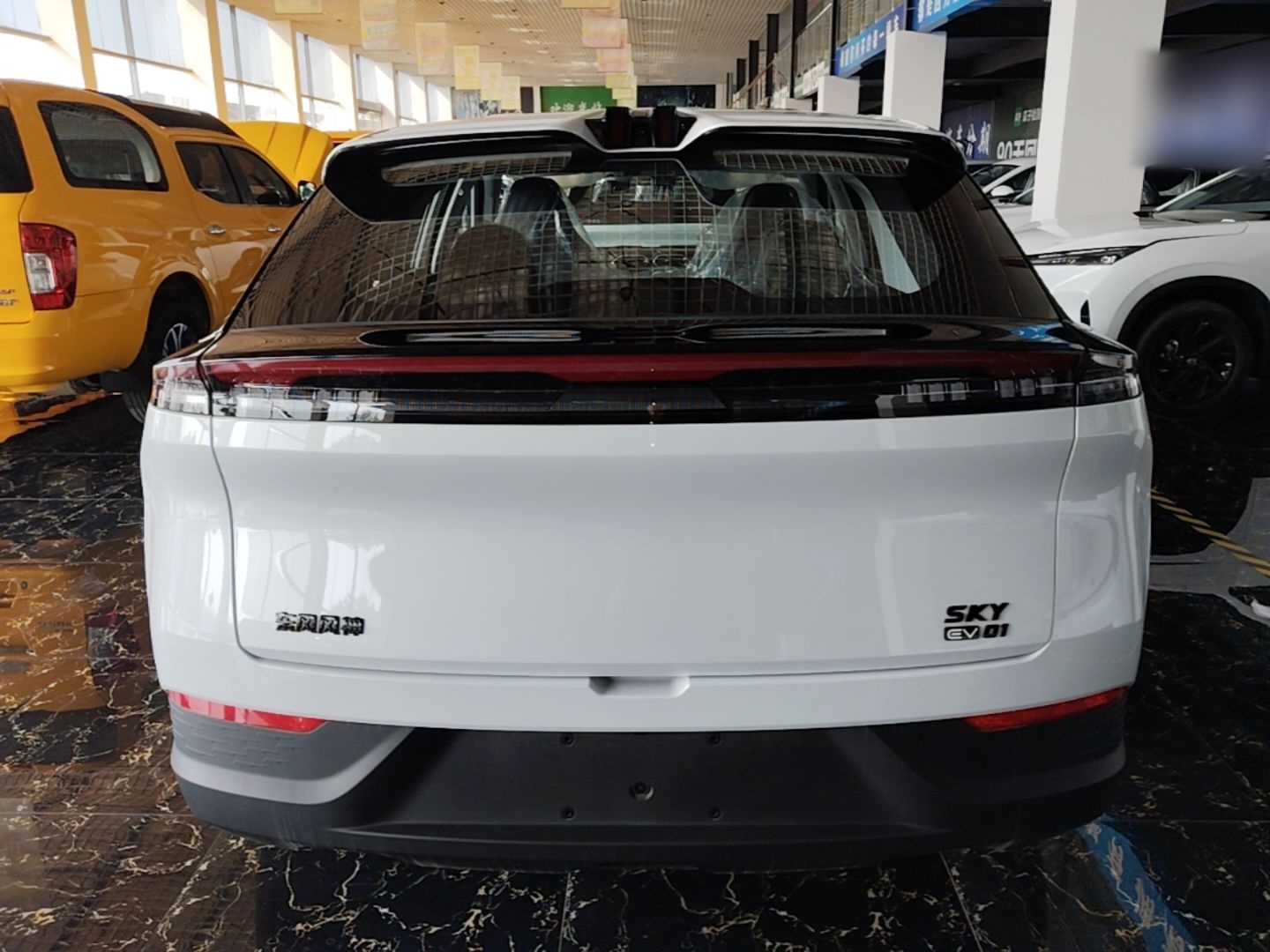 Dongfeng Aeolus SKY EV01 2025 530 km AIR Elite Edition — снимка 5