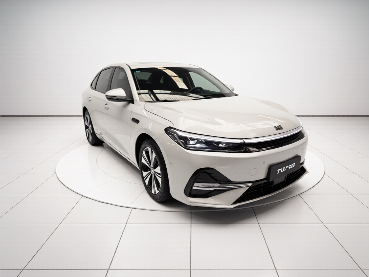 Geely Galaxy A7 2025 Model EM-i 150km Exploration+ Edition — снимка 3