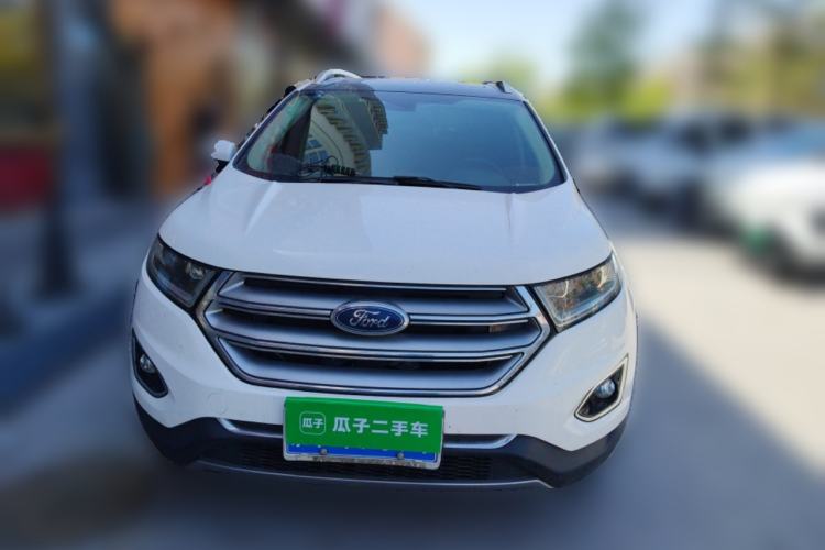 Used Ford Edge 2015 2.0T GTDi Two-Wheel-Drive High-Line Version
