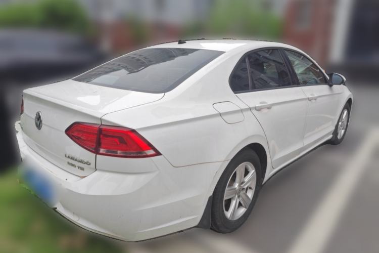 Used Volkswagen Lamando 2015 230TSI DSG Fashion Edition Rear Right 45 Deg