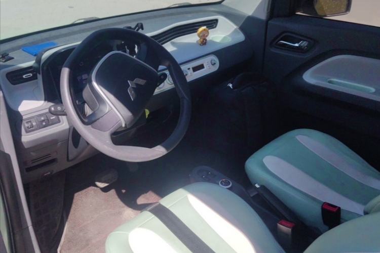 Used Wuling Hongguang MINIEV 2022 Macaron Premium Model – Lithium Iron Phosphate Interior 1