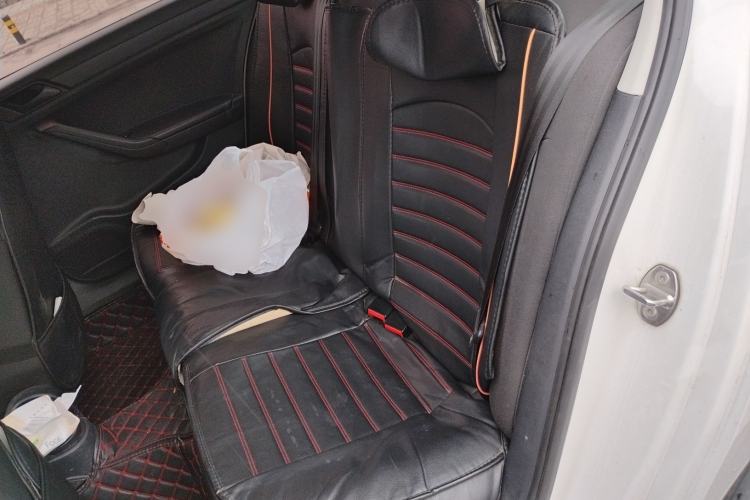 Used Volkswagen Jetta 2015 Value Edition 1.6L Manual Fashionable Style