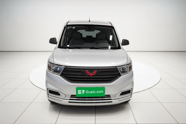 Used Wuling Hongguang V 2022 1.5L Jingqu Version Hydraulic Power Steering LAR