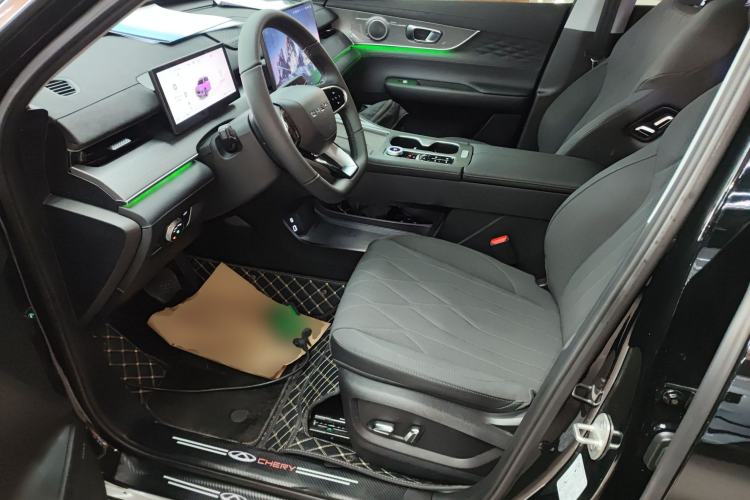 Used Chery Tiggo 8 PLUS 2025 290TGDI DCT Luxury 5-Seater
