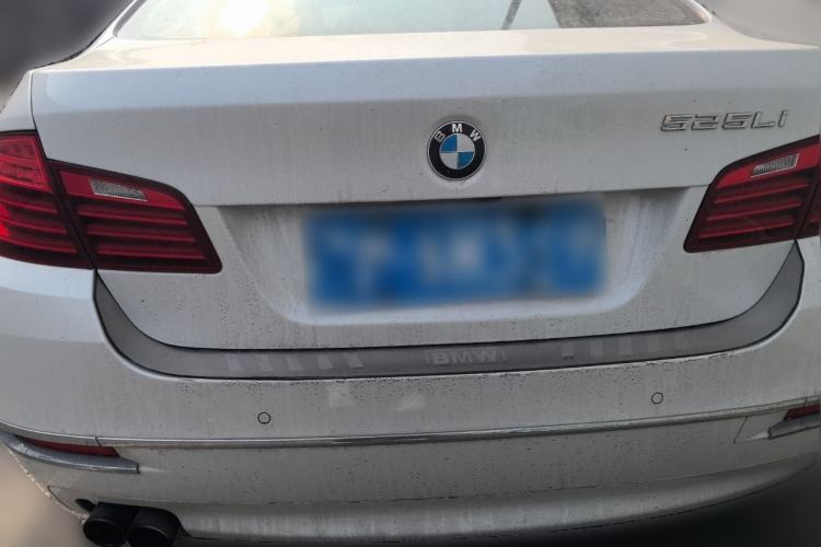 Used BMW 5 Series 2014 525Li Leading Model
