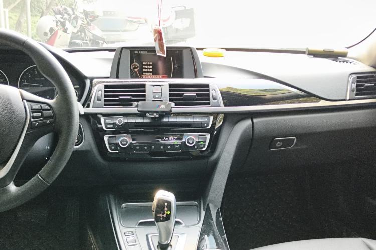 Used BMW 3 Series 2017 320Li Fashion Model
