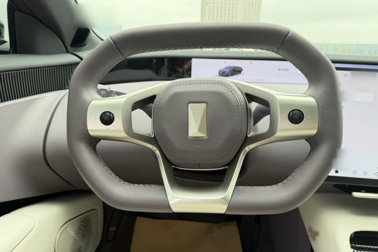 Used Avatr 12 2025 Max All-Electric Version Steering Wheel