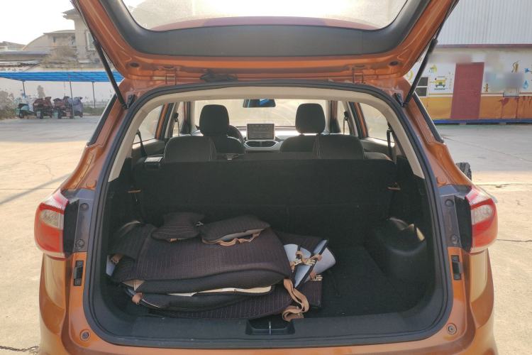 Used Baojun 510 2017 1.5L manual Comfort trim