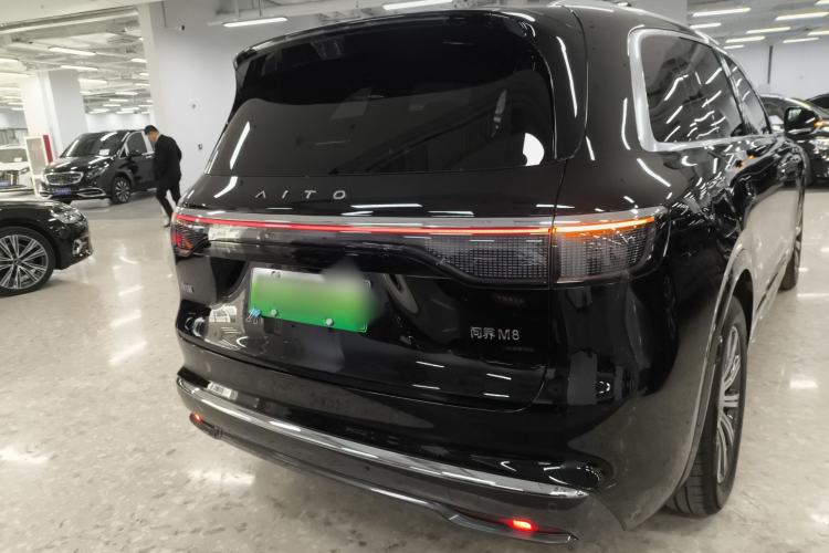 Used Hima AITO M8 2025 Extended-Range Max Version 37 kWh 6-Seater Exterior 4