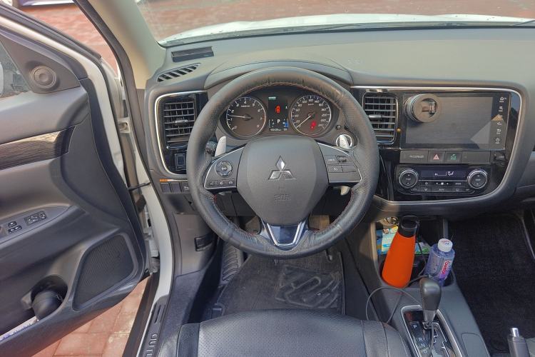 Used Mitsubishi Outlander 2016 2.4L 4x4 Elite Edition 5 Seats