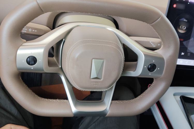Used Avatr 07 2024 Pro+ All-Electric Version Steering Wheel