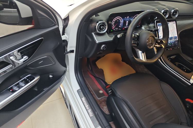 Used Mercedes-Benz C-Class 2024 Restyled C 260 L Sport Edition Driver Seat