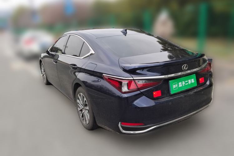 Used Lexus ES 2022 200 Excellence Edition
