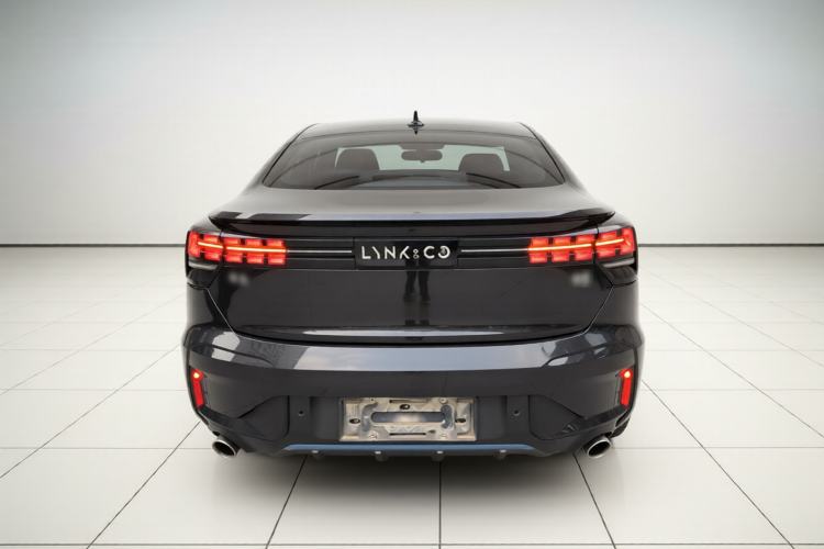 Used Lynk & Co 05 2020 2.0TD Two-Wheel Drive Shine Halo Rear