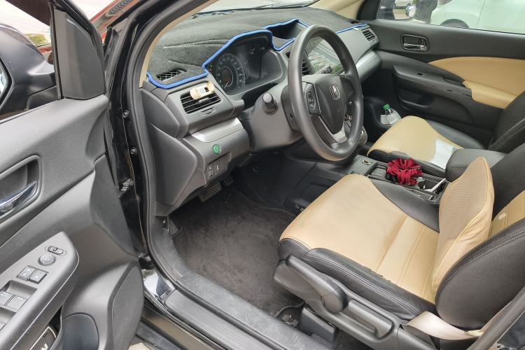 Used Honda CR-V 2016 2.0L two-wheel drive Urban Edition Driver Seat