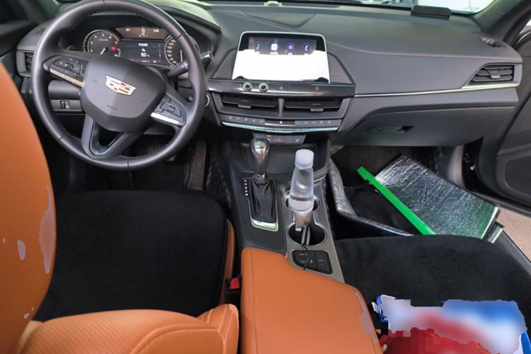 Used Cadillac CT4 2021 28T Luxury Model Center Console