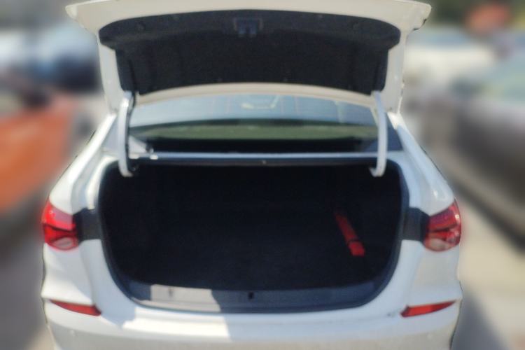 Used Chevrolet Monza 2022 320 Automatic Enjoyment Sunroof Version Trunk