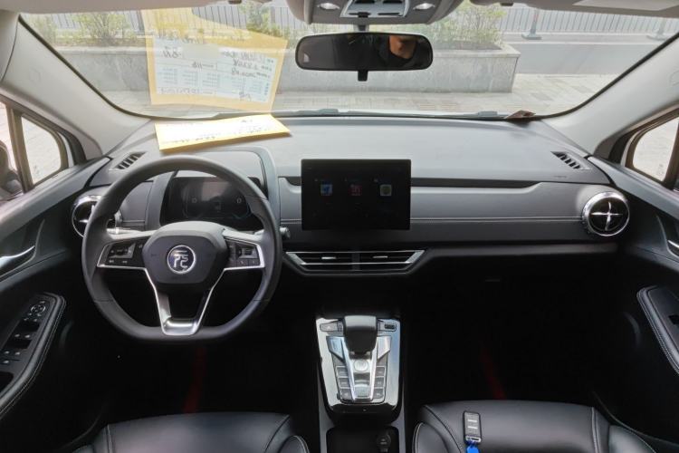 Used BYD Yuan New Energy 2019 EV360 Smart Connect Enjoyment Model
