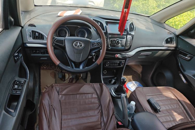 Used JAC Group Refine M2 2013 1.5L Manual Comfort 7-Seater