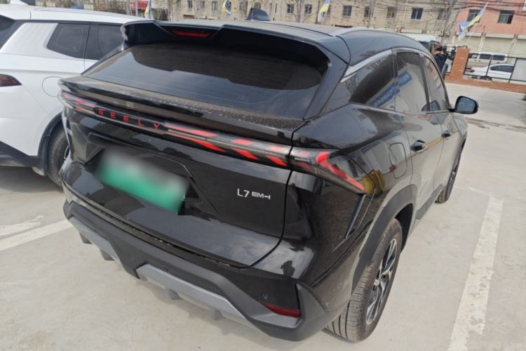 Used Geely Galaxy L7 2025 EM-i 115km Long-Range Version
