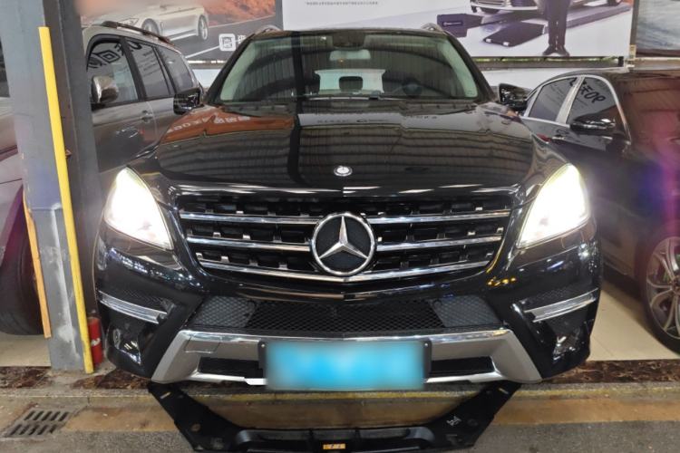 Used Mercedes-Benz M-Class 2014 ML 320 4MATIC Front