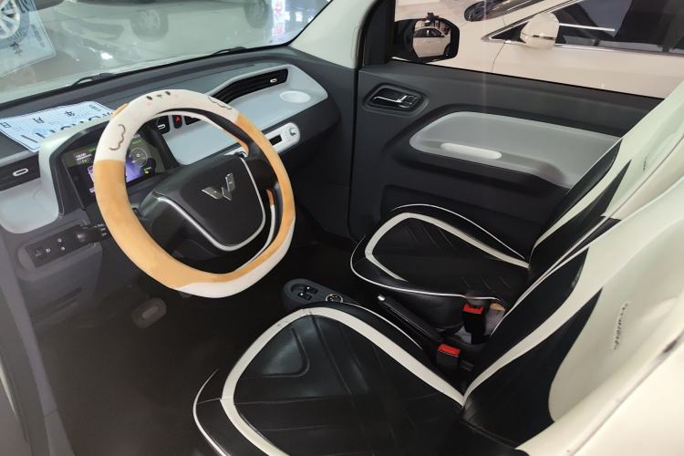 Used Wuling Hongguang MINIEV 2022 Macaron Premium Model – Lithium Iron Phosphate
