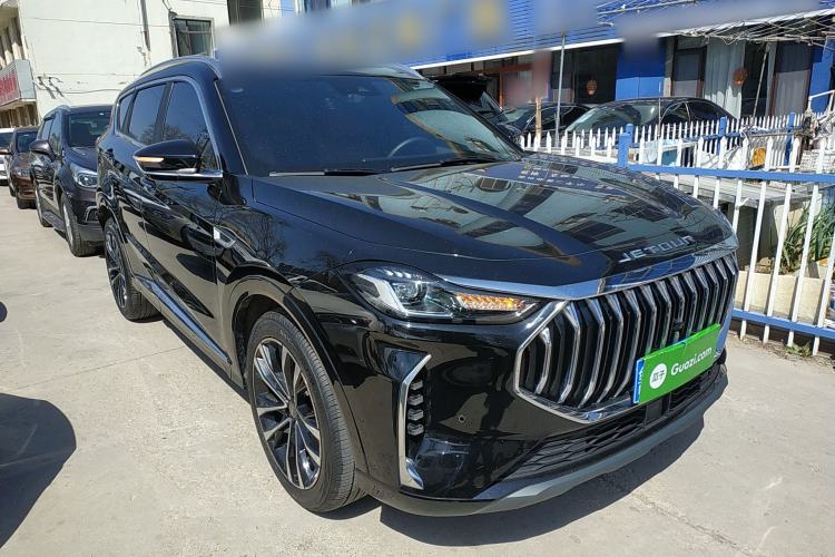 Used JETOUR X70 PLUS 2023 1.6T DCT Stronger PLUS 5-seater Front Right 45 Deg
