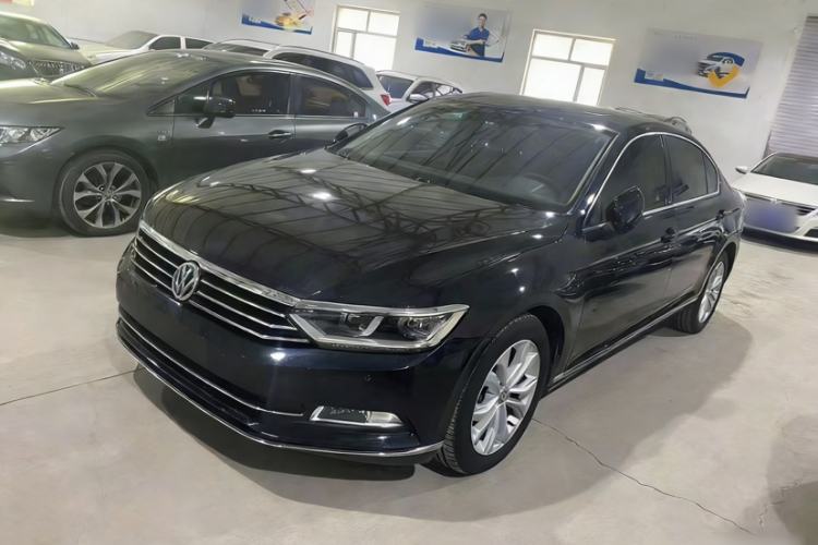 Used Volkswagen Magotan 2017 330TSI DSG Luxury Model