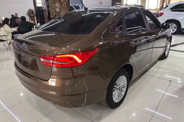 Used Ford Escort 2015 1.5L Automatic Comfort Edition