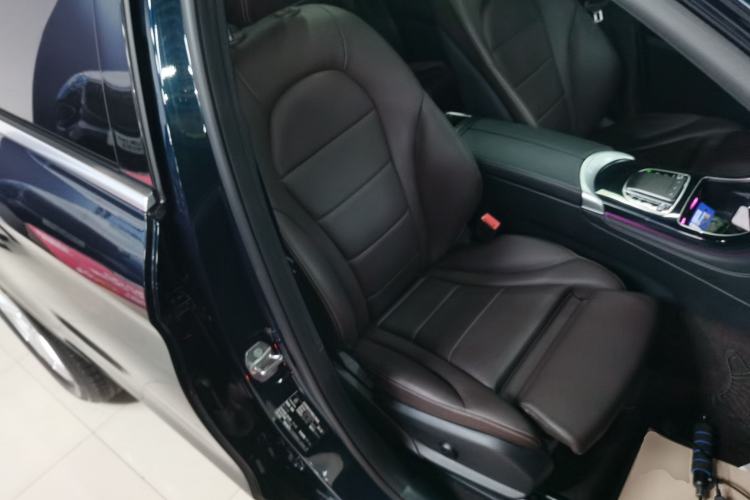 Used Mercedes-Benz GLC 2020 GLC 260 L 4MATIC Dynamic Model Right Front Seat