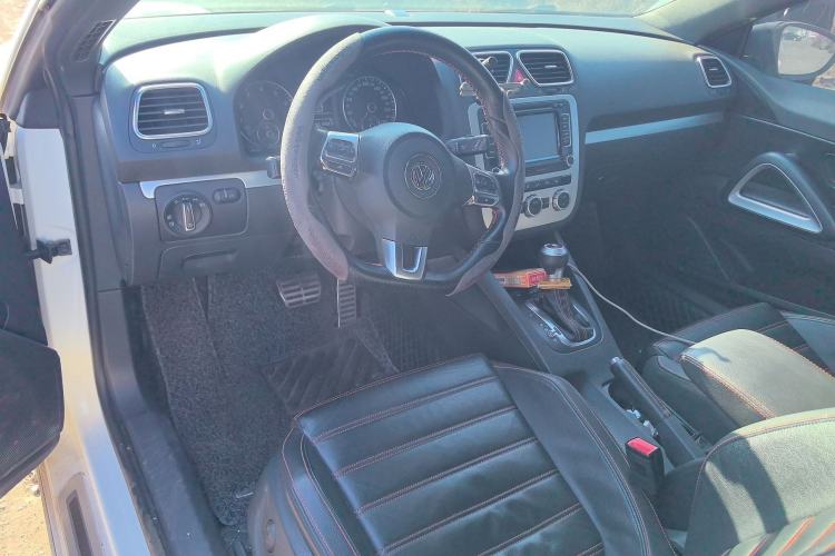 Used Volkswagen Scirocco 2013 2.0 TSI Million-Mile Edition Center Console