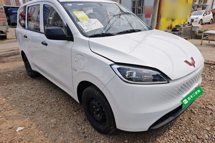 Used Wuling Hongguang New Energy 2025 Extended-Range Hybrid 50 km Utility Version