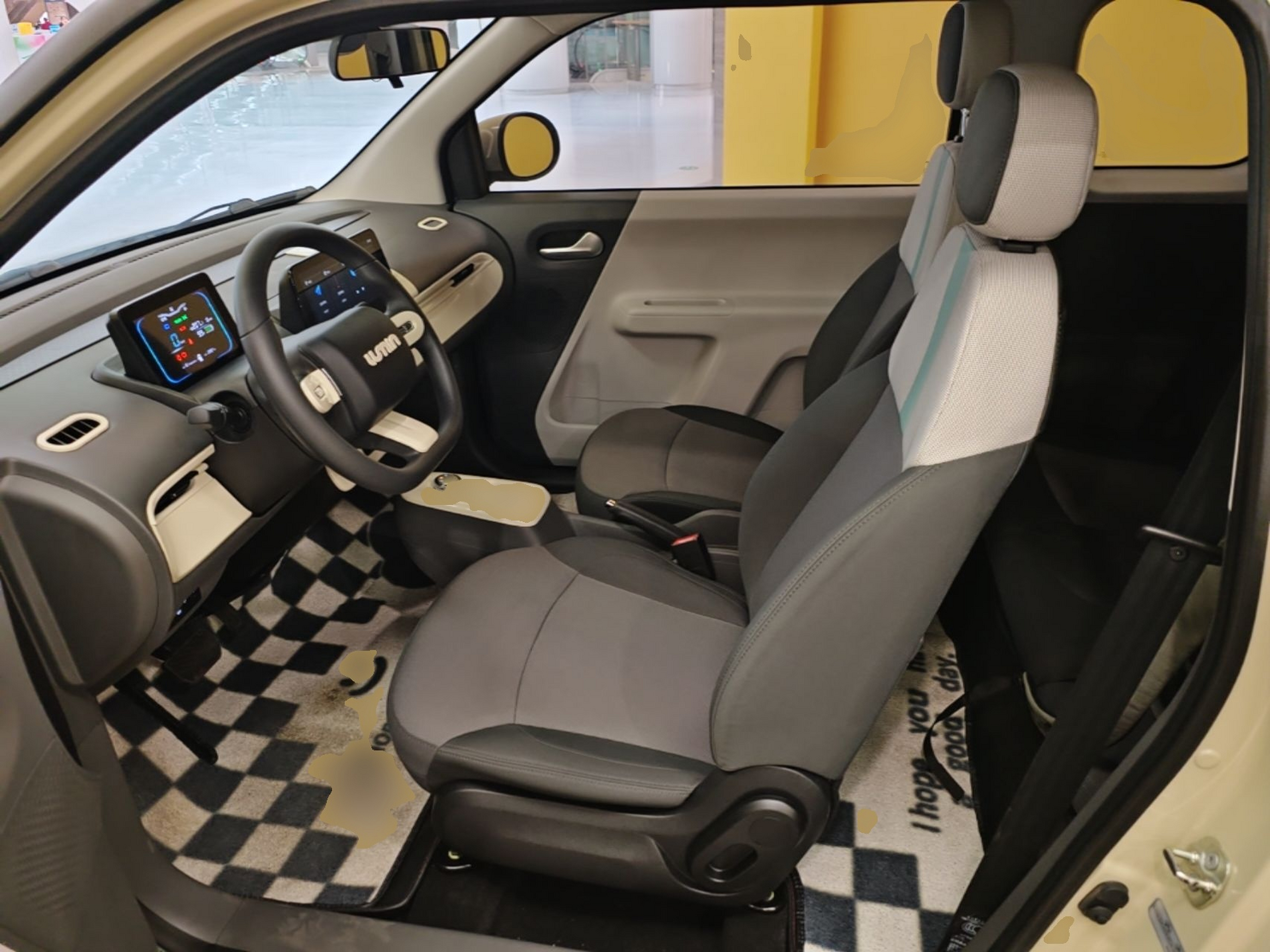 Avant de la voiture
