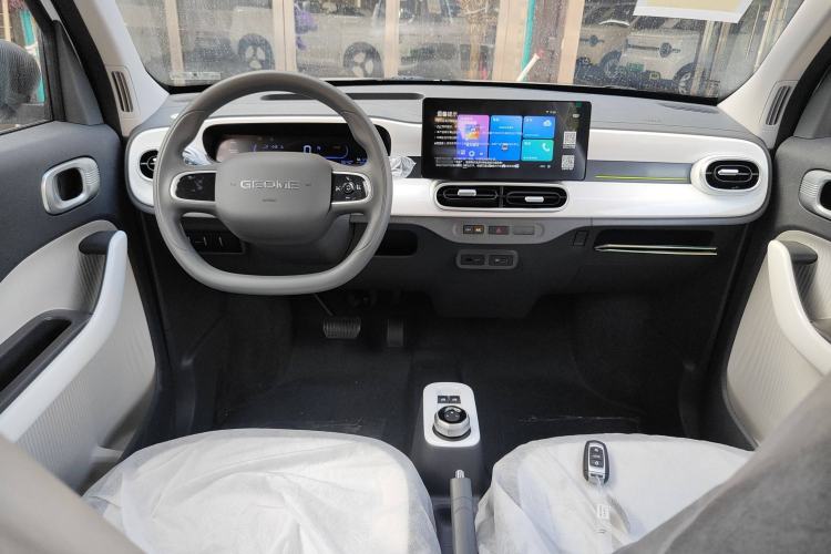 Used Geely Auto Panda 2025 210 km – Yuanqi Bear
