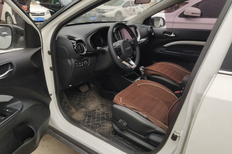 Used Kia kx1 Stonic 2021 1.4L CVT Sunroof Model
