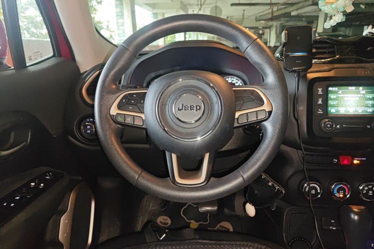 Used Jeep Renegade 2017 180T Automatic High-Energy Version