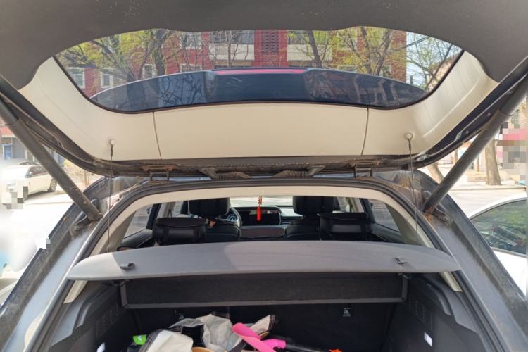 Used Hongqi HS5 2019 2.0T Smart Connect Flagship Edition Trunk