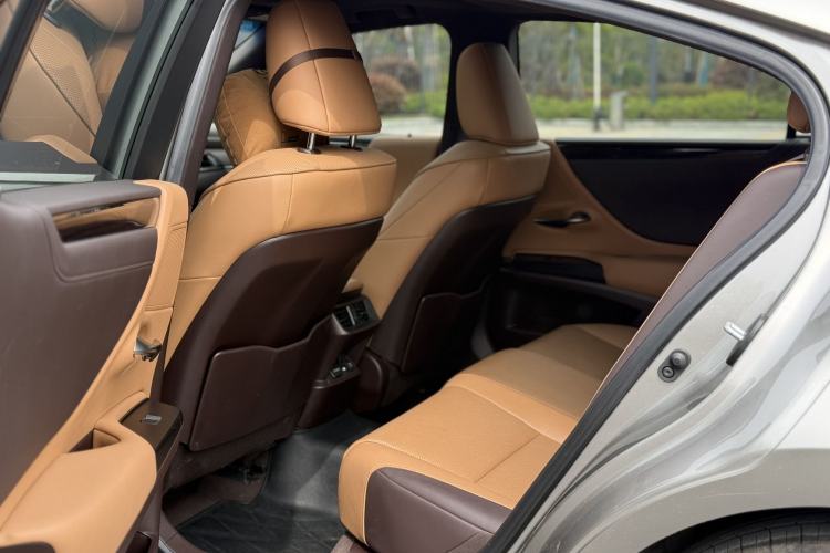 Used Lexus ES 2020 200 Luxury Edition
