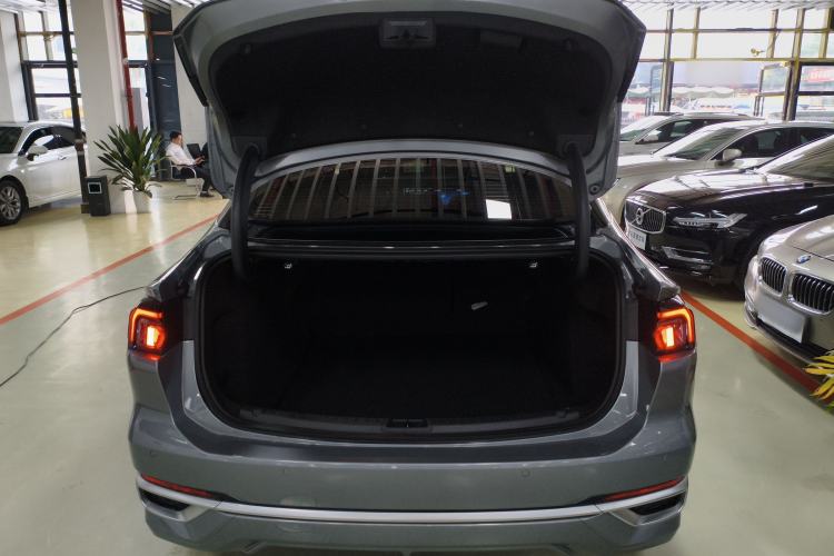 Used Ford Mondeo 2023 EcoBoost 245 Ultimate Model Trunk