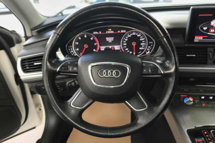 Used Audi A6L 2014 TFSI Comfort Model
