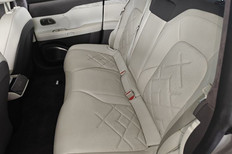 Used Nio ET7 2022 100kWh First Edition Left Rear Seat