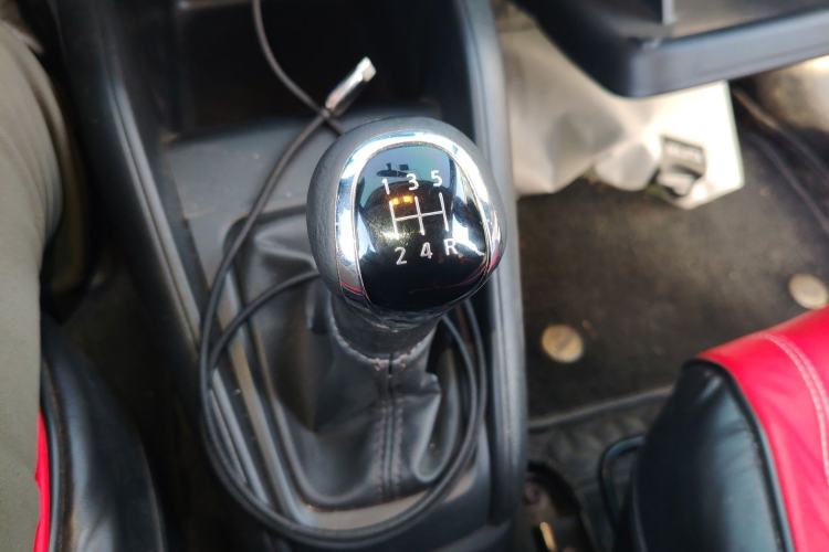 Used Nissan Kicks 2019 1.5L Manual Cool Edition