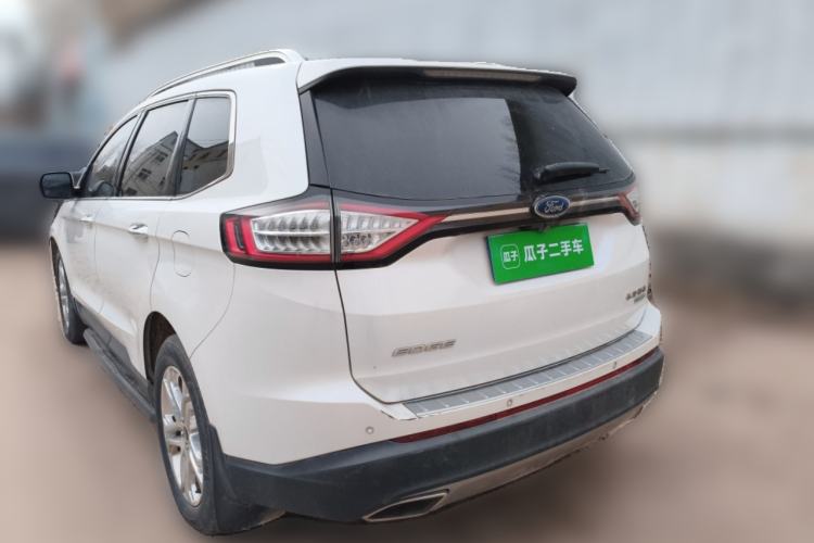 Used Ford Edge 2015 2.0T GTDi Two-Wheel-Drive High-Line Version
