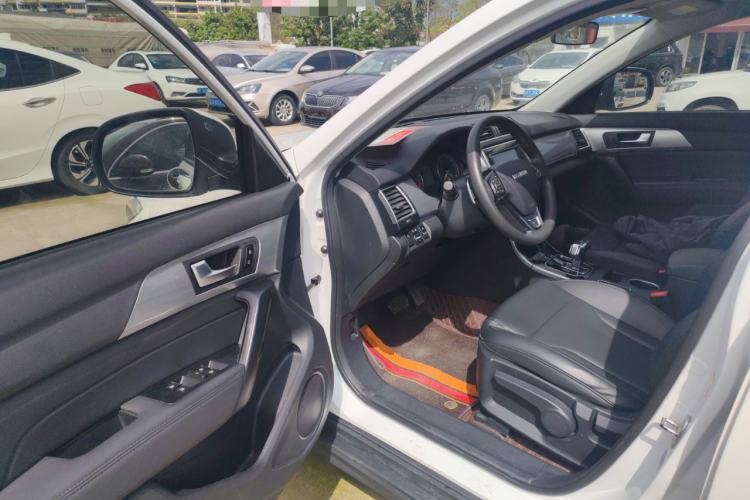 Used Haval H2 2018 1.5T Dual-Clutch Two-Wheel Drive Fashion Model China VI Standard