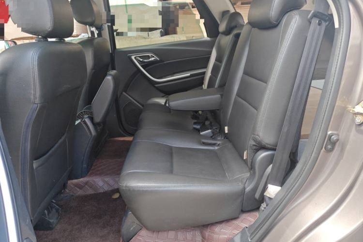 Used JMC Yusheng S350 2013 2.4T Automatic 4x4 Diesel Ultra-Luxury 5-Seater Left Rear Seat